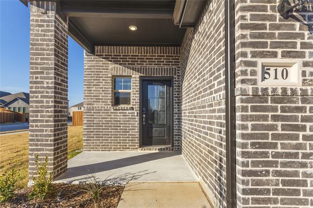 Building Photo - 510 Clover Crk Dr