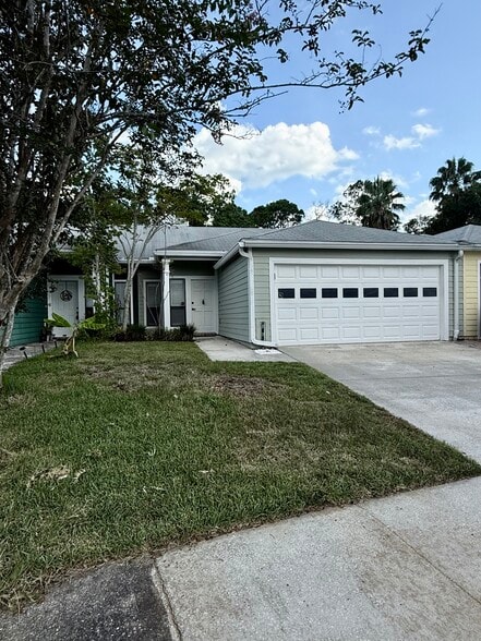 Primary Photo - 4084 Stillwood Dr