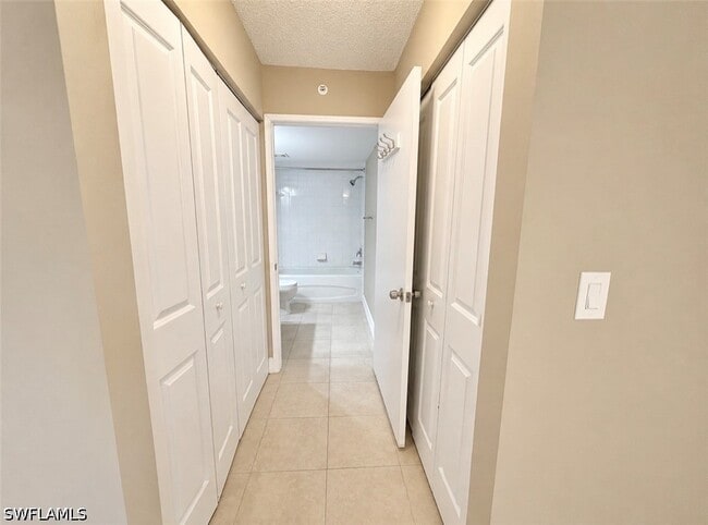 Building Photo - 1205 Wildwood Lakes Blvd