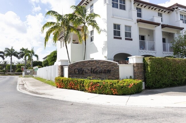 Building Photo - 8740 NW 97th Ave