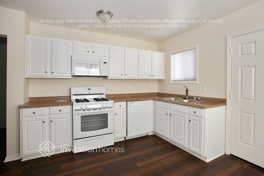 Building Photo - 10782 Rose St