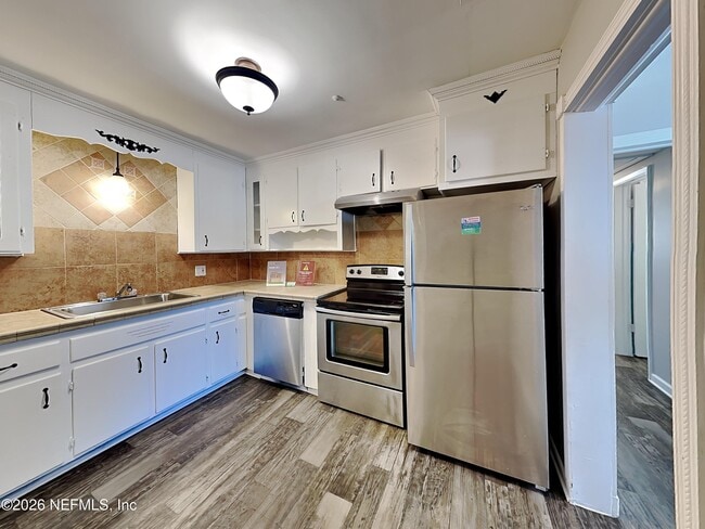 Building Photo - 3403 Rogero Rd