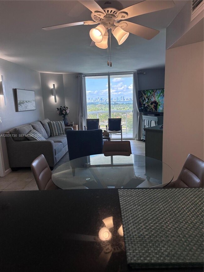 Building Photo - 5880 Collins Ave