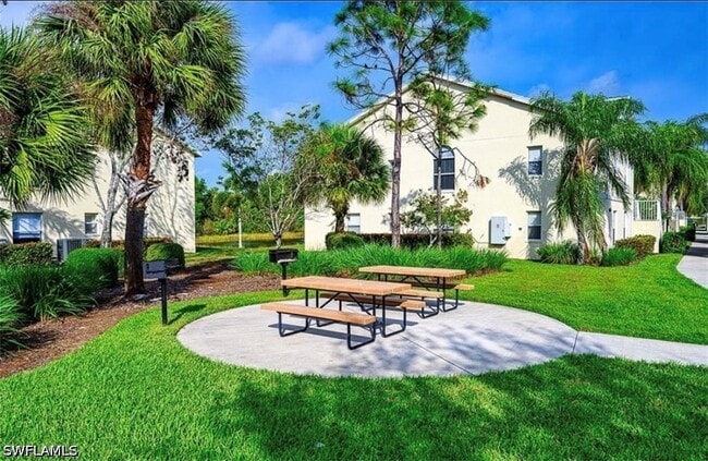 Building Photo - 4985 Sandra Bay Dr