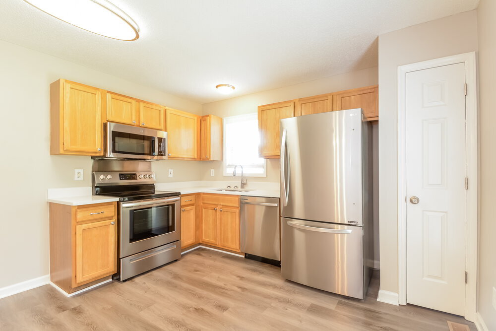 Building Photo - 1256 Grovewood Dr