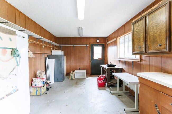 Building Photo - 5703 80th St