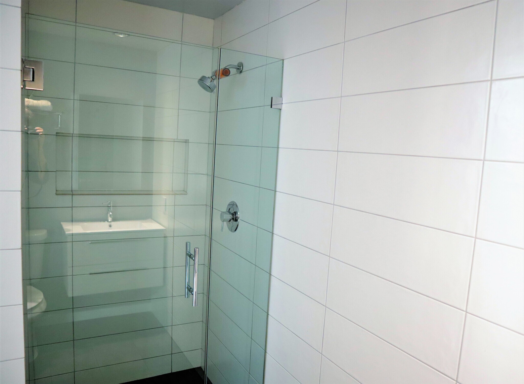 bonus room shower - 7949 Caminito Dia