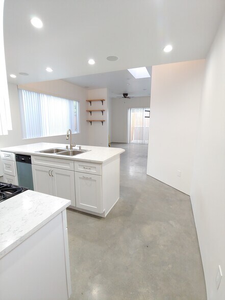 Building Photo - 4044 Alla Rd