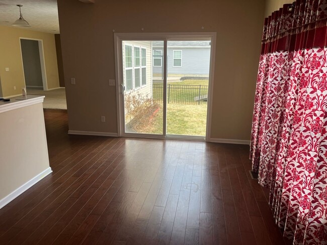 Building Photo - Spacious 4-Bedroom 2.5 Bath Gem in Avon, OH!