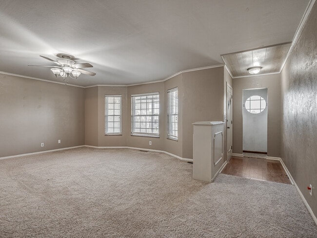 Building Photo - 1505 W Blake St
