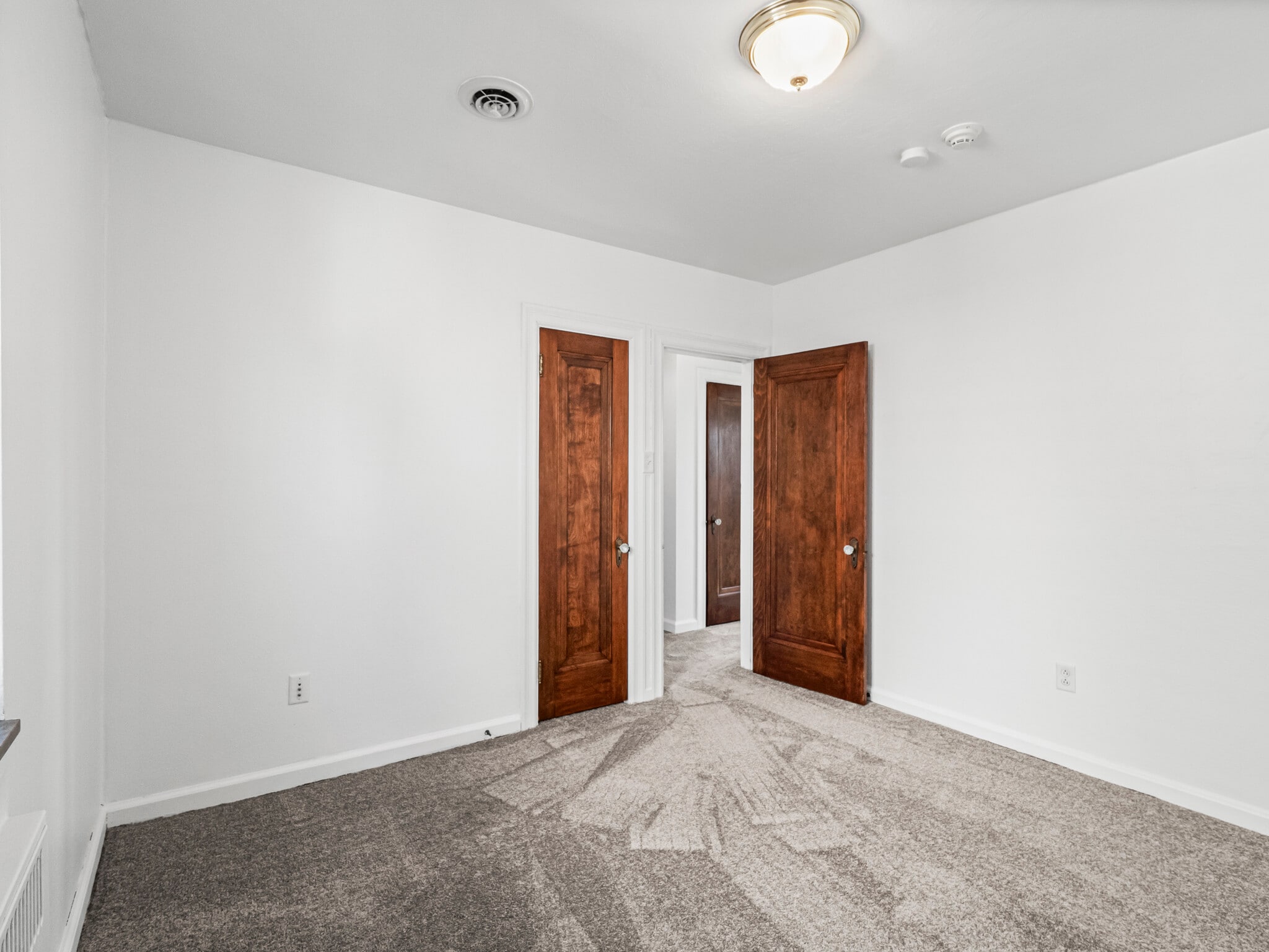 Building Photo - 433 Winterhill St