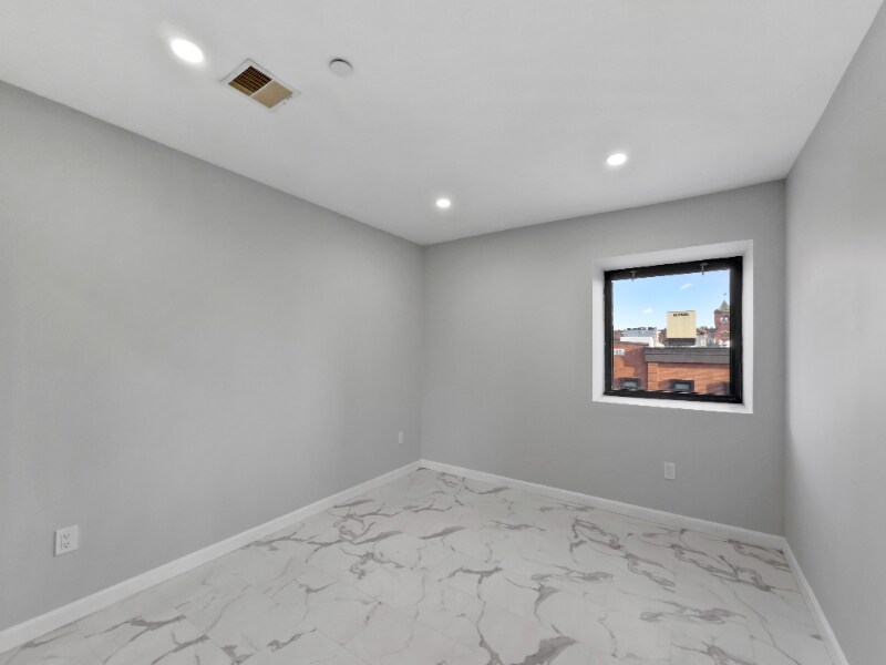 Building Photo - 225-235 Essex St