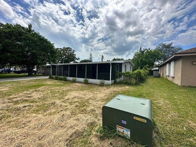 Building Photo - 8972 67th St