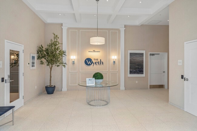 Building Photo - 1 US-1