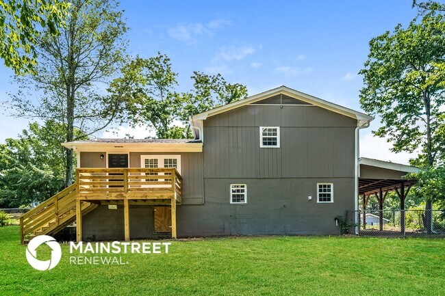 Building Photo - 5240 Jean Dr