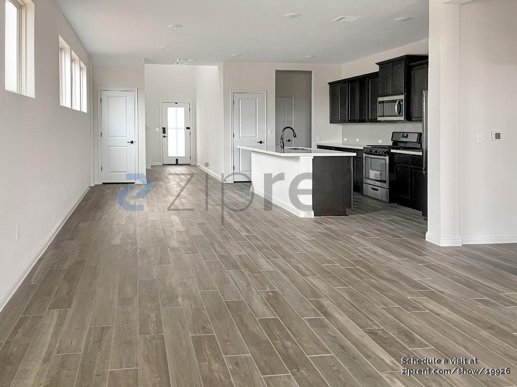 Building Photo - 8609 McKamy Dr