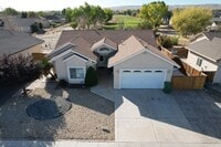 Building Photo - 3-bedroom home in Desert Lakes Golf Community