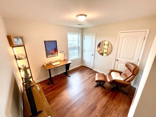 Building Photo - 1764 Snead Dr