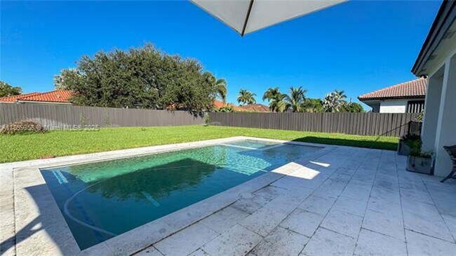 Building Photo - 17320 SW 92nd Ct