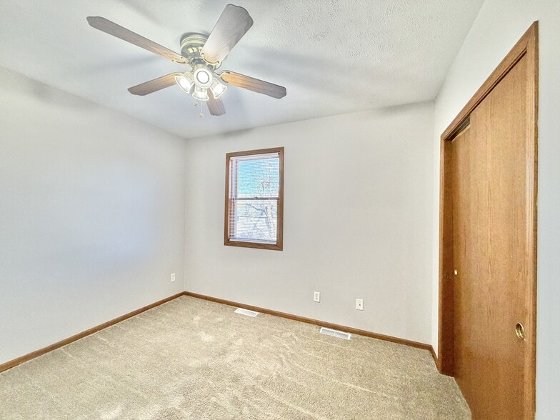 Building Photo - 167 S Jackson St