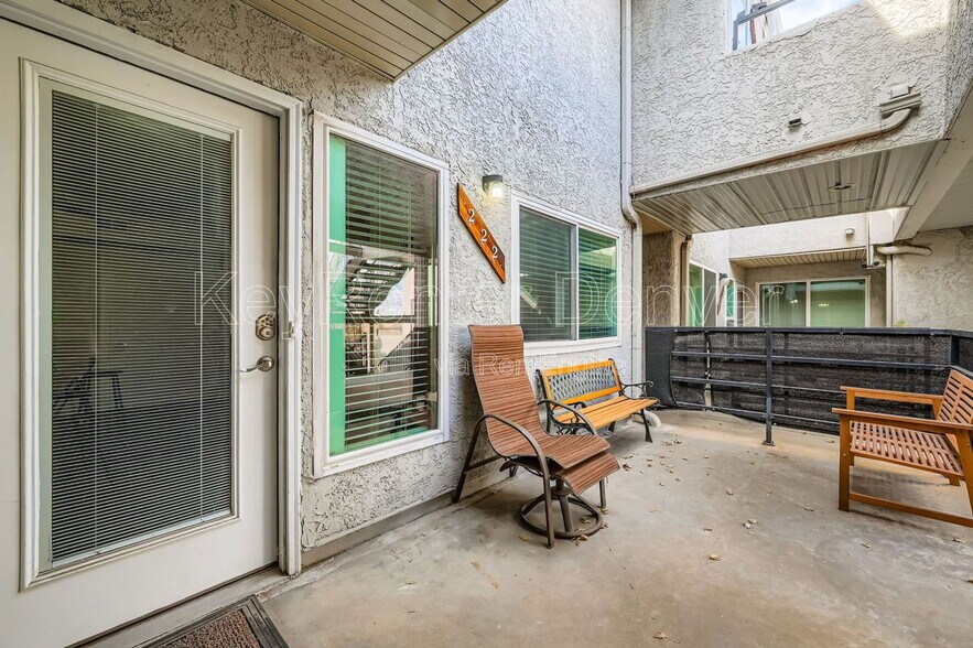 Building Photo - 1845 Kendall St