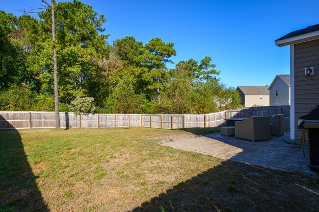 Building Photo - Beautiful 3 Bedroom Home in Everett's Creek Community