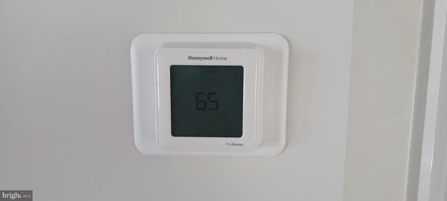 Building Photo - 2272 Marcy Dr