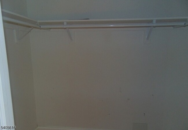 Building Photo - 108 Mill St