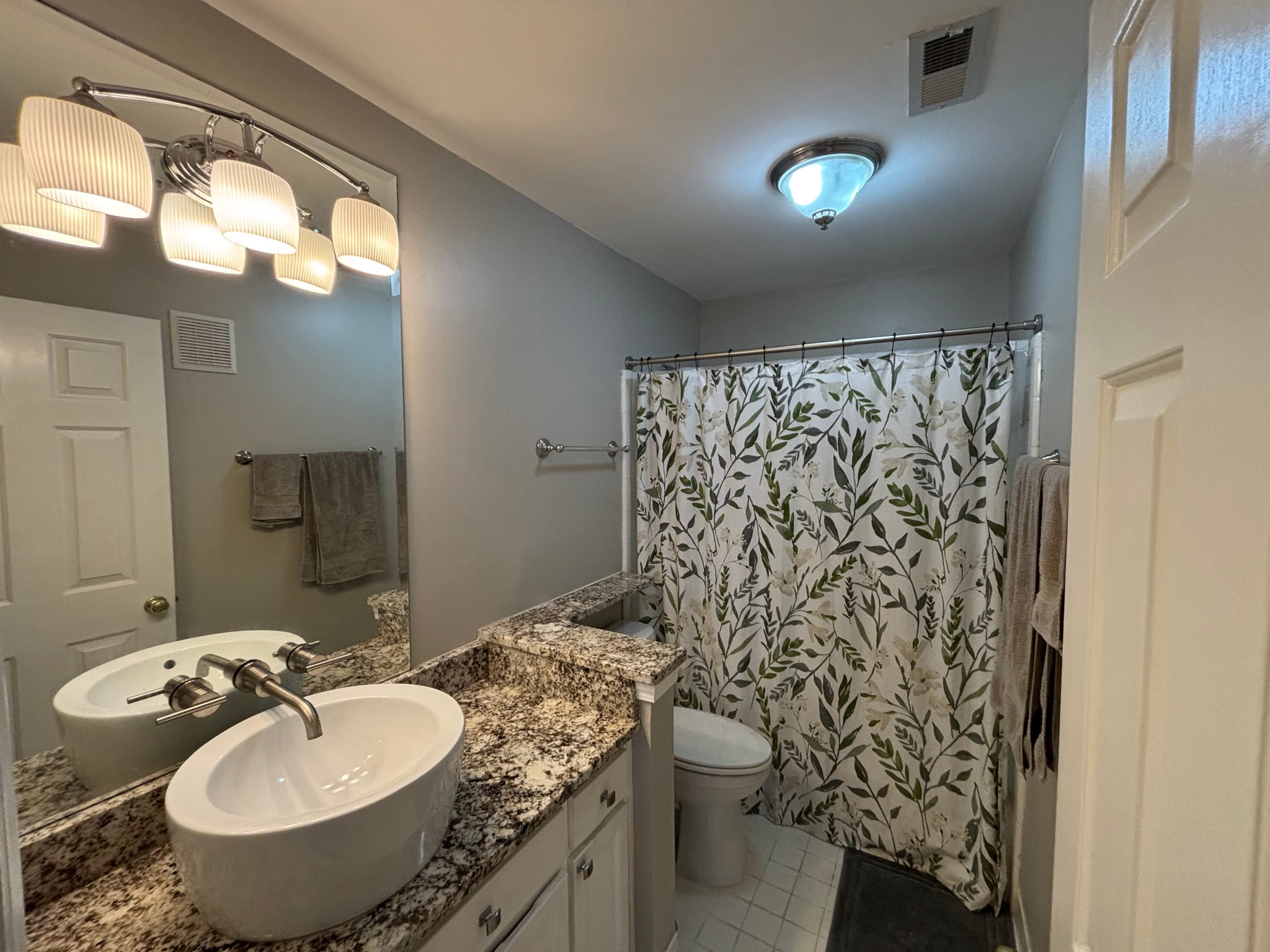 Building Photo - 1021 Brighthurst Dr