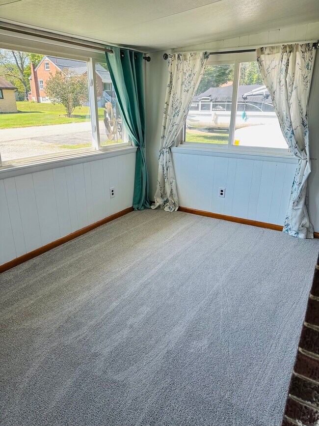 Building Photo - 1420 Collins Ave