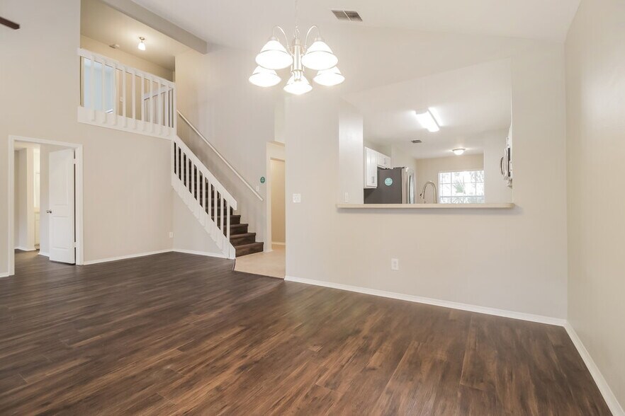 Building Photo - 766 Meadowside Ct