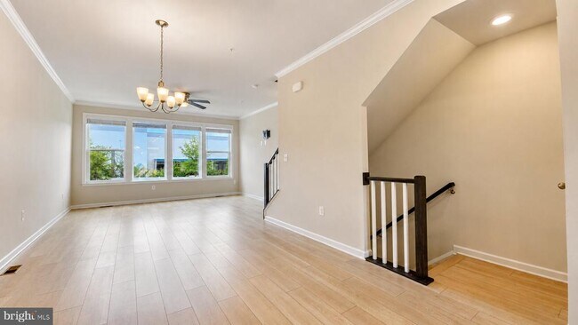 Building Photo - 4809 Vista Green Ln