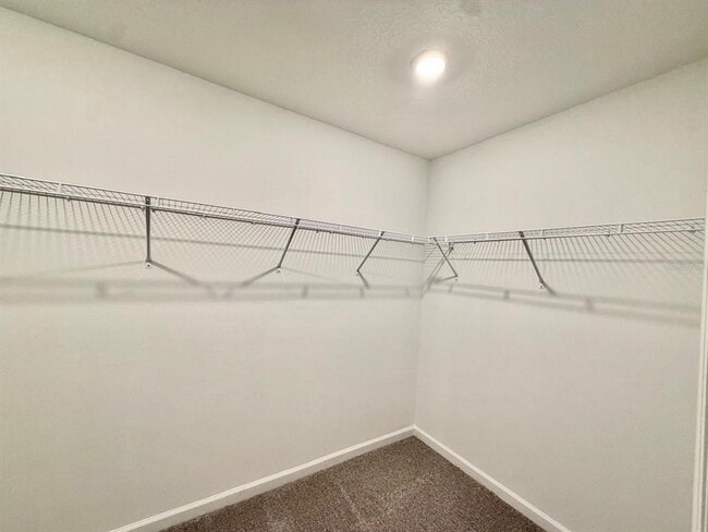 Building Photo - 2110 Chris Dr