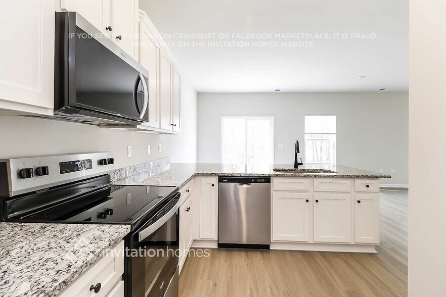 Building Photo - 3439 Saddlebred Dr