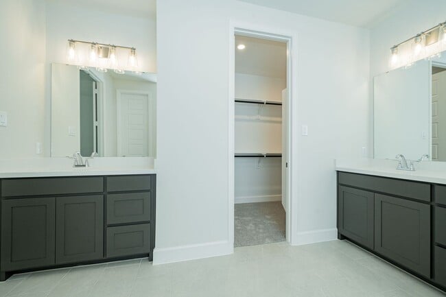 Building Photo - Welcome to Your brand new 3 bed 2 Bath Hom...