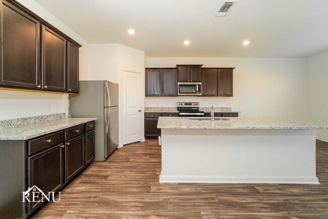 Building Photo - Coming Soon!