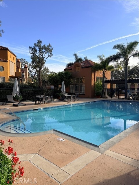 Building Photo - 705 Bay Hill Dr