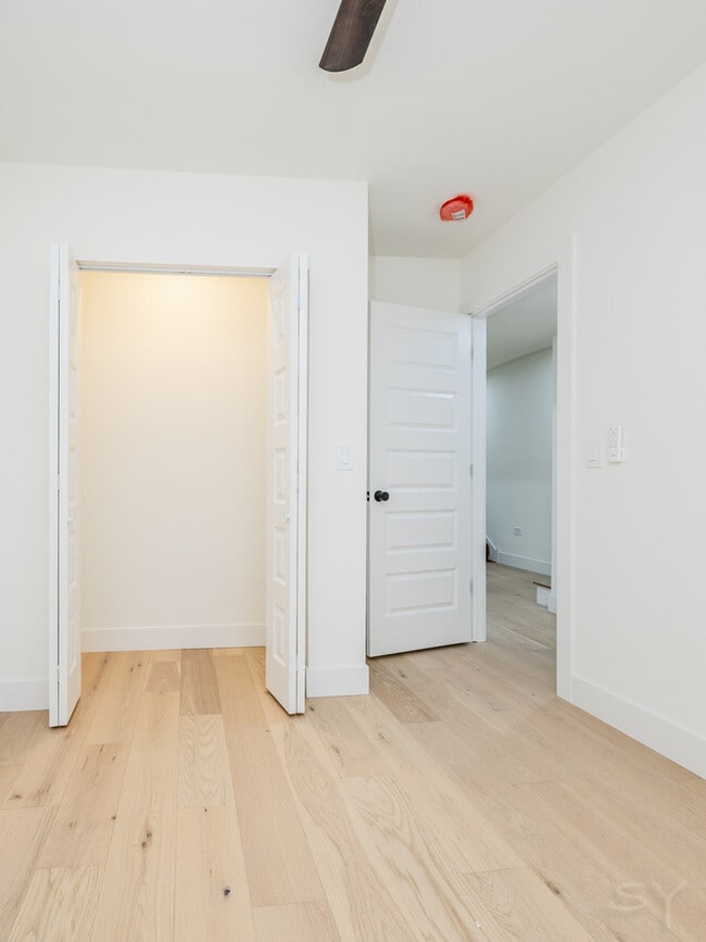 Building Photo - 1830 S Peoria St