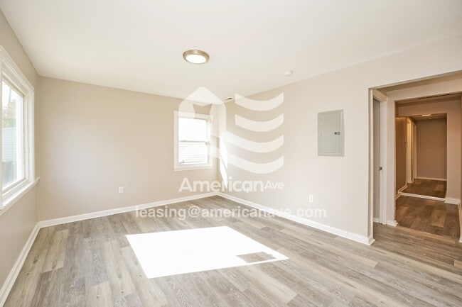 Building Photo - 12406 Emery Ave
