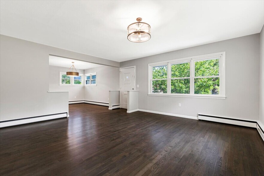 Building Photo - 125 Whittier Dr