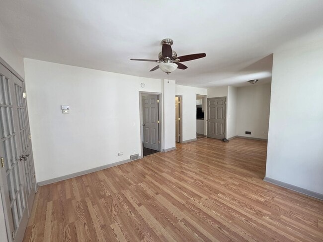 Building Photo - South Wedge U of R Area Large 2 Bedroom Available Soon