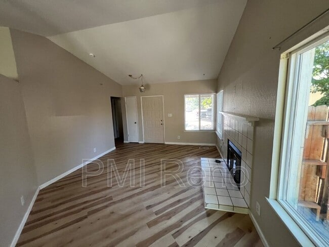 Building Photo - 1400 Canyon Creek Rd