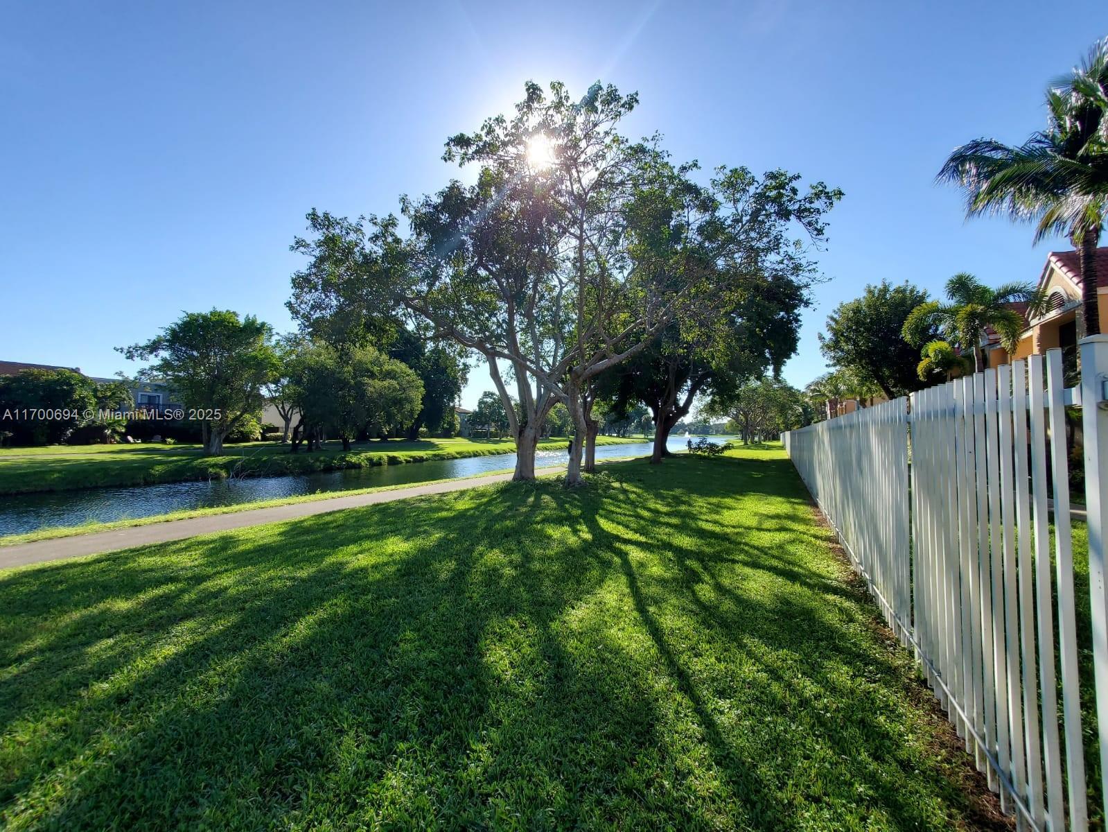 Building Photo - 15551 SW 104th Ter