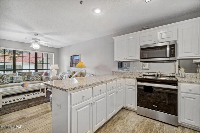 Building Photo - 17462 Front Beach Rd