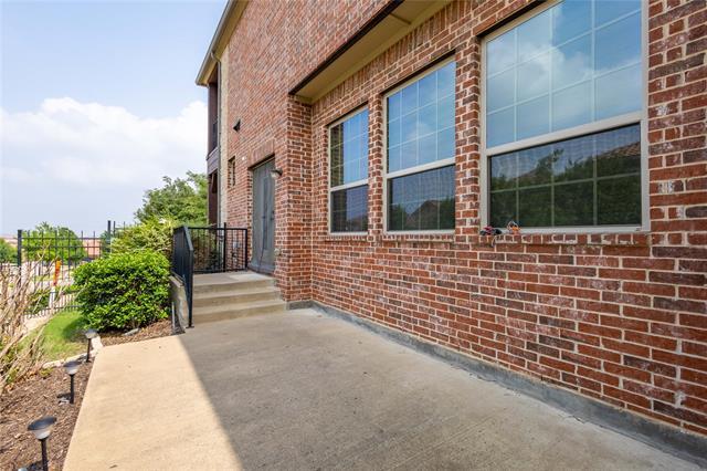 Building Photo - 6685 Escena Blvd
