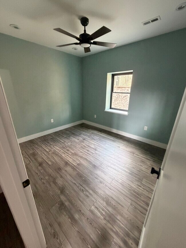 Building Photo - Keysville 2 Bedroom