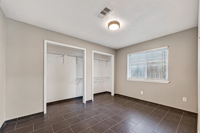 Building Photo - 10315 Goodrum Rd