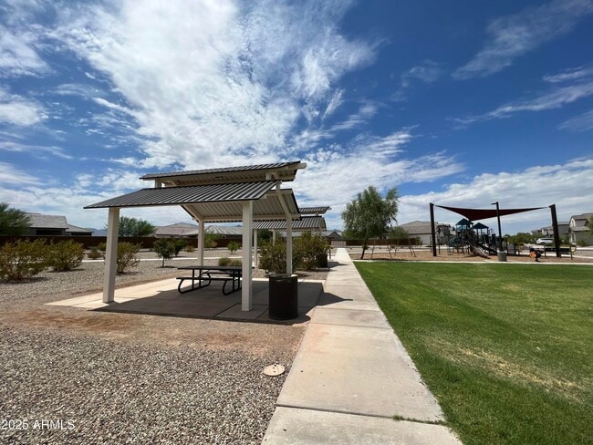 Building Photo - 6524 W Magdalena Ln