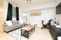 Building Photo - 1255 Raum St NE