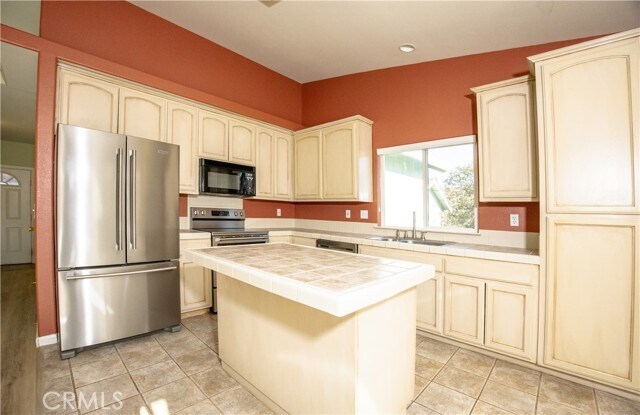 Building Photo - 15518 Little Peak Rd